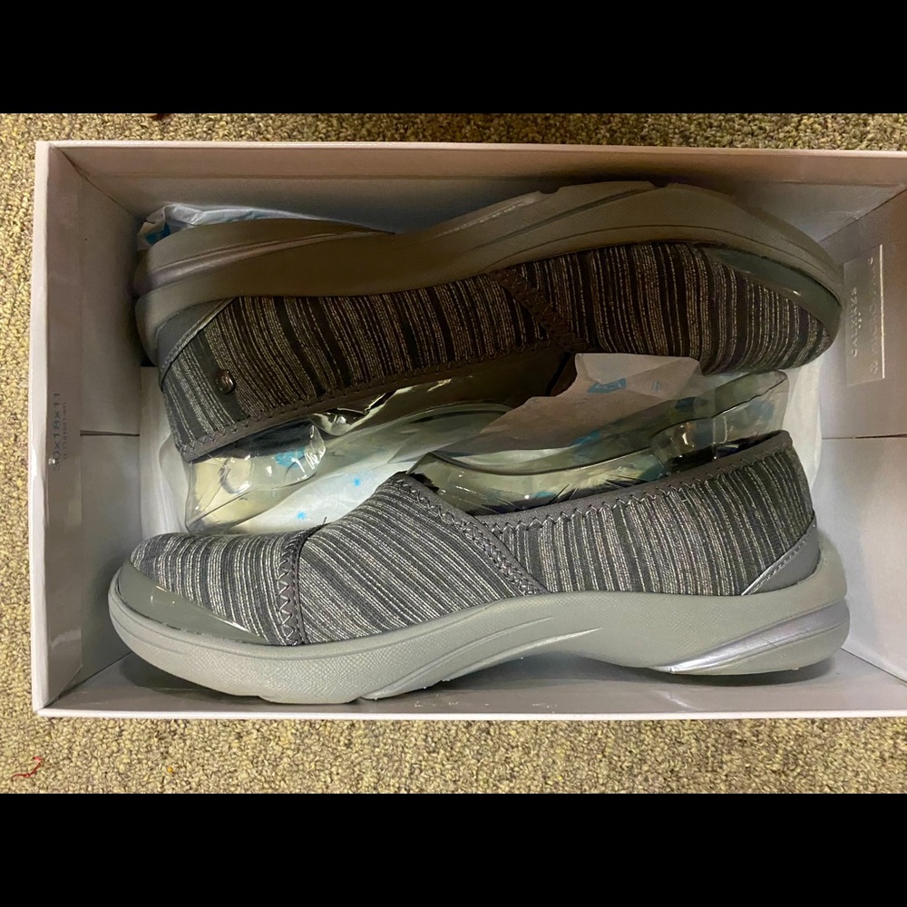 Bzees lakeside women’s shoes